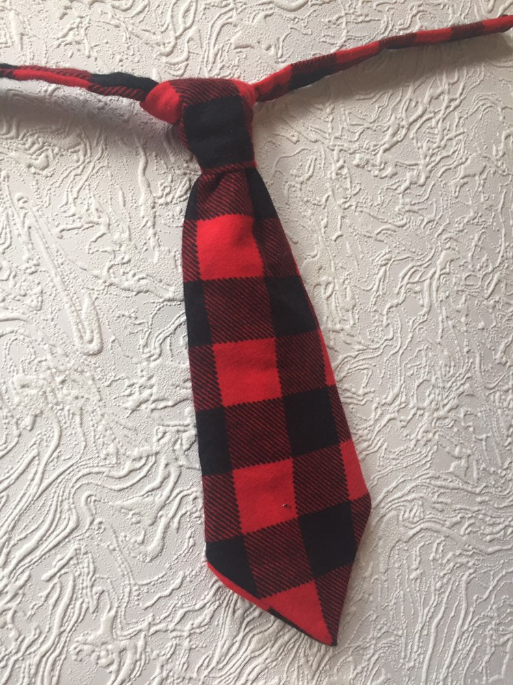 Red & Black plaid tie, buffalo check tie, red plaid tie, boy's red tie, boy's tie, baby tie, toddler tie, christmas tie, red and black tie