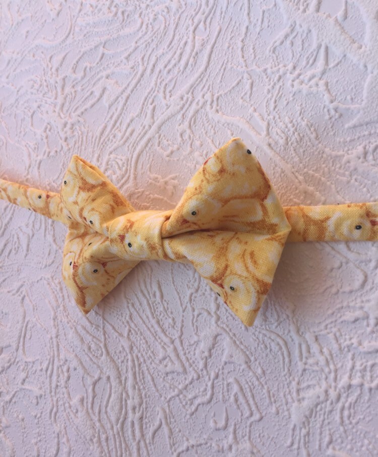 Easter bow tie. Chicks bow tie. Easter baby bow tie.