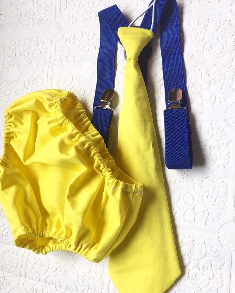 Finding nemo cake smash outfit. Finding nemo birthday outfit. Finding nemo 1st birthday.