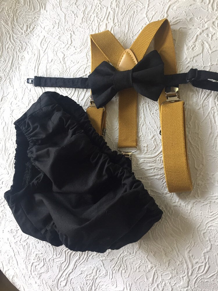 Cake Smash Boy Outfit, Black and Gold 1st Birthday Boy, Black Diaper Cover, Bowtie, Suspender, First Birthday Boy, Boys 1st Birthday
