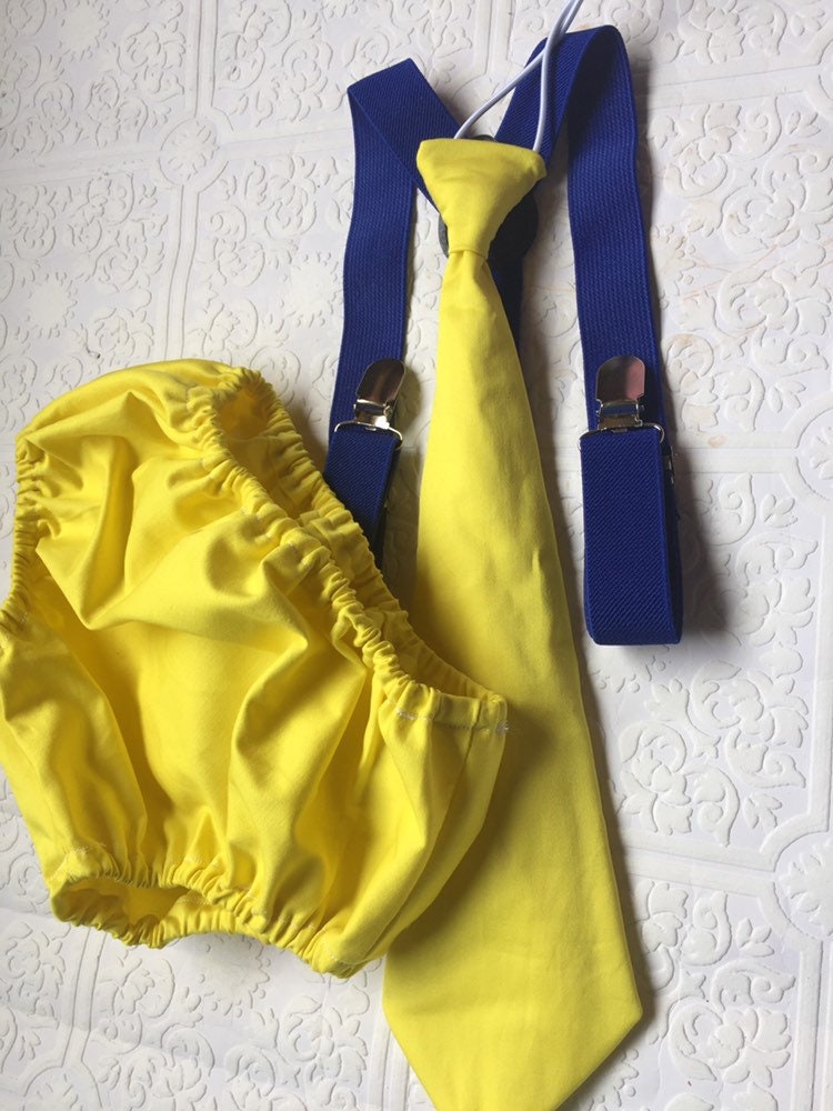 Finding nemo cake smash outfit. Finding nemo birthday outfit. Finding nemo 1st birthday.