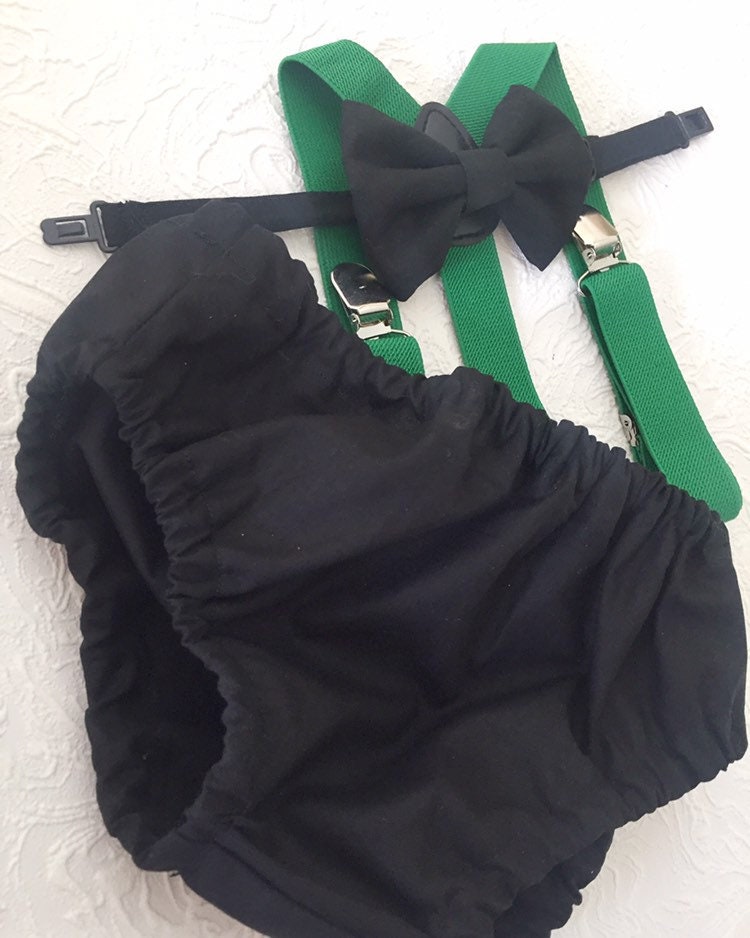 Cake Smash Boy Outfit, Black and green 1st Birthday Boy, Black Diaper Cover, Bowtie, Suspender, green suspenders, First Birthday Boy, Boy