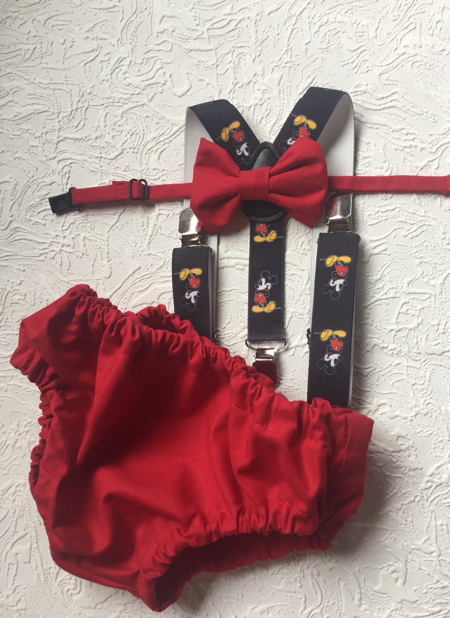 red cake smash outfit boy, red boys bow tie, red bow tie, smash cake outfit boy, red diaper cover bow tie, red baby bow tie, black suspender