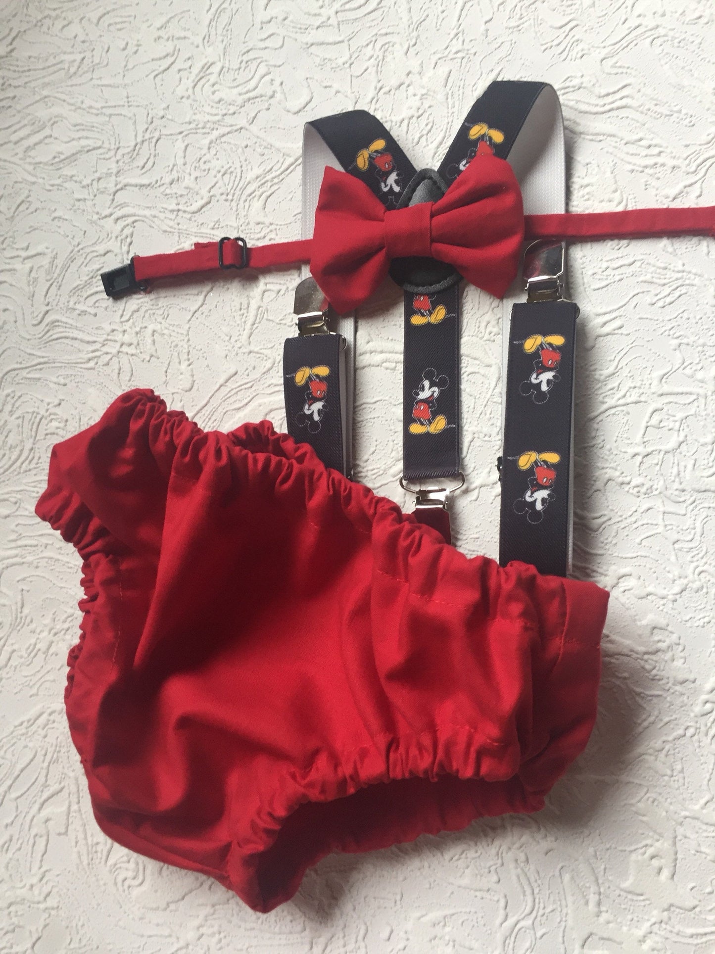 red cake smash outfit boy, red boys bow tie, red bow tie, smash cake outfit boy, red diaper cover bow tie, red baby bow tie, black suspender