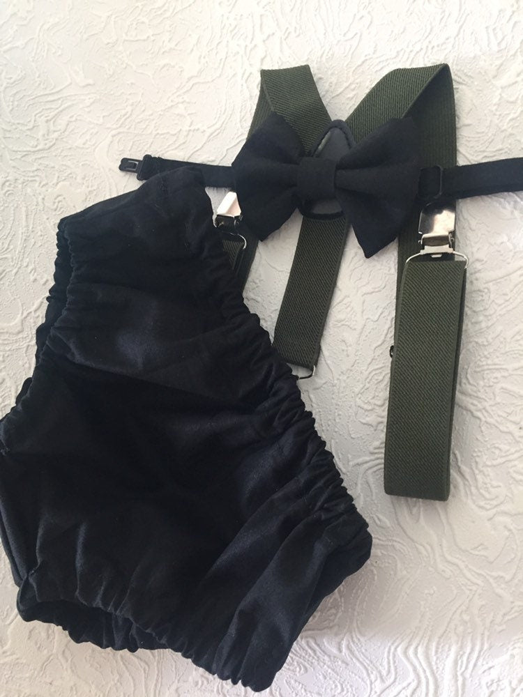 Cake Smash Boy Outfit, Black and green 1st Birthday Boy, Black Diaper Cover, Bowtie, Suspender, army suspenders, First Birthday Boy, Boy