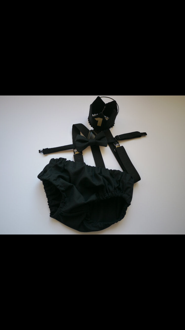 Cake Smash Boy First Birthday super soft black cotton Diaper Cover,black Suspenders,black bow tie, Birthday Photoshoot