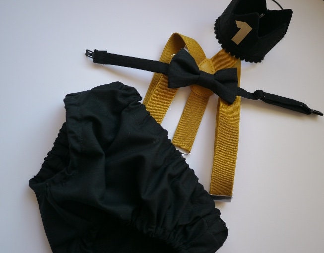 Cake Smash Boy Outfit, Black and Gold 1st Birthday Boy, Black Diaper Cover, Bowtie, Suspender, gold suspenders, First Birthday Boy, Boys 1st