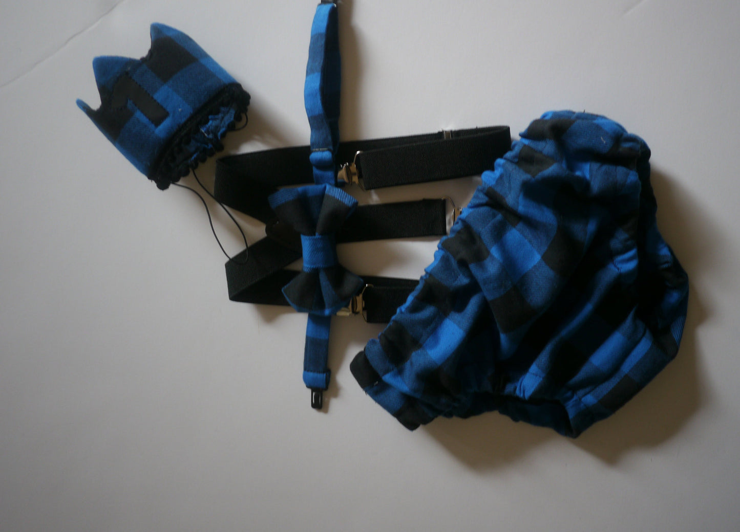 Cake Smash Boy First Birthday super soft plaid cotton Diaper Cover,black Suspenders, buffalo plaid bow tie, Birthday Photoshoot