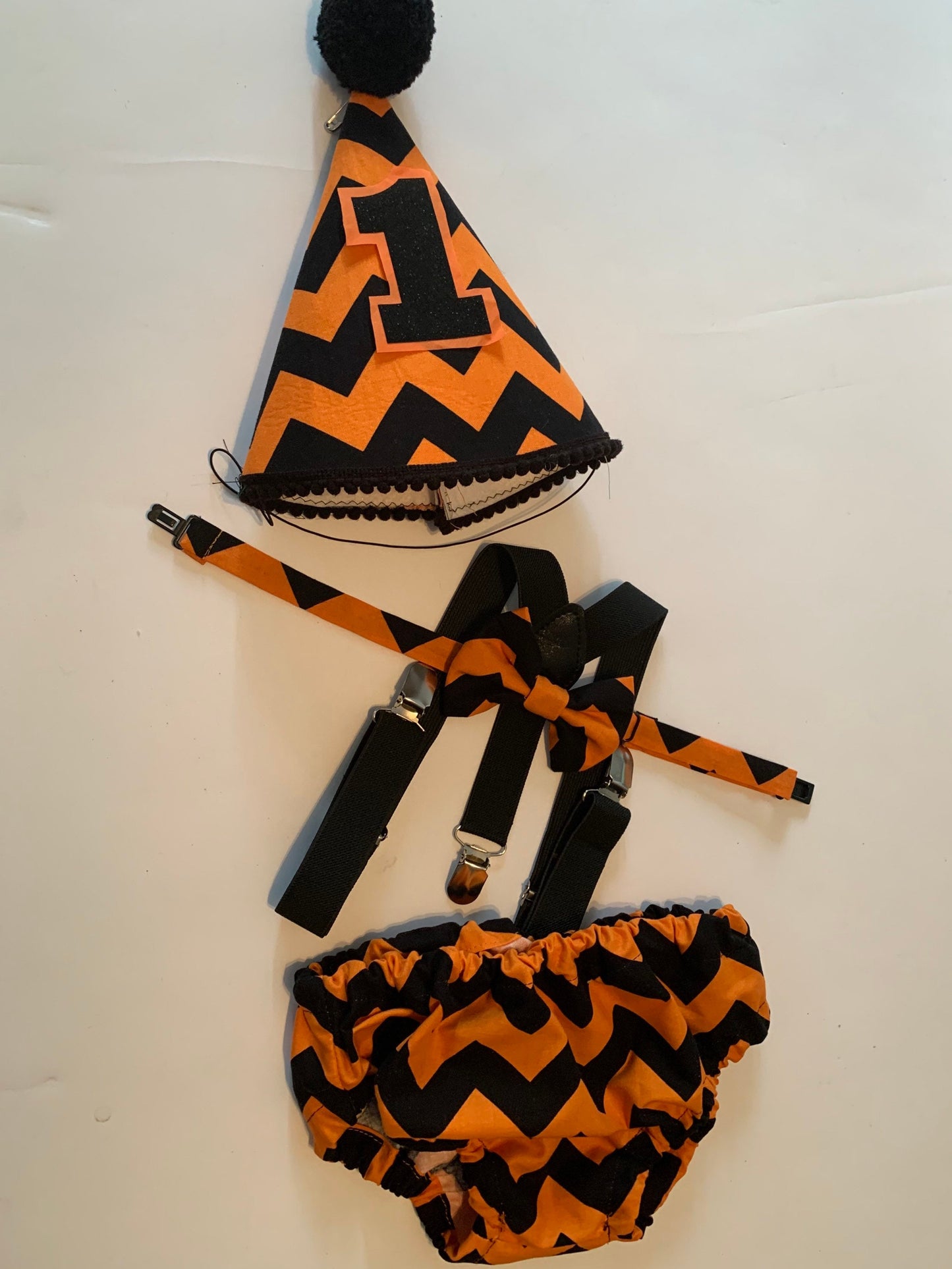 Cake Smash Outfit Boy Girl Halloween Set or Buy the Piece Diaper Cover Bow Tie Suspenders Boys First 1st Birthday black orange Photoshoot