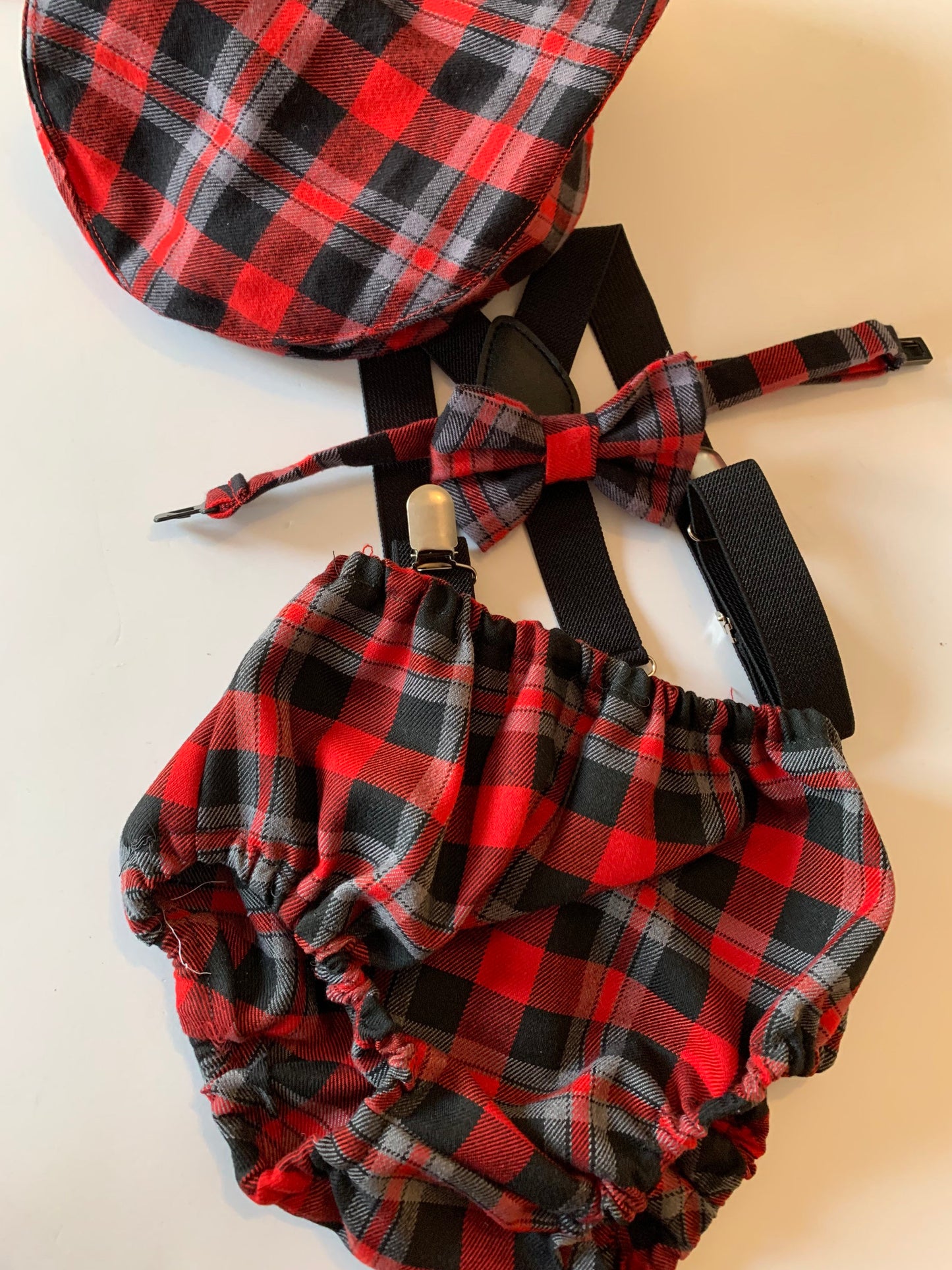 Cake Smash Outfit Boy Girl Buffalo Plaid Set or Buy the Piece Diaper Cover Bow Tie Suspenders Boys First 1st Birthday Lumberjack Photoshoot