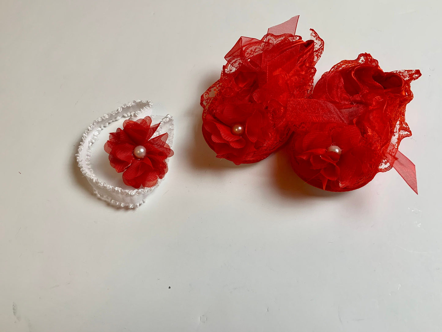 Red baby shoes set with lace and flower, Red baby gift set of cute baby shoes and headband, handmade baby girl dress SET, girl party outfit