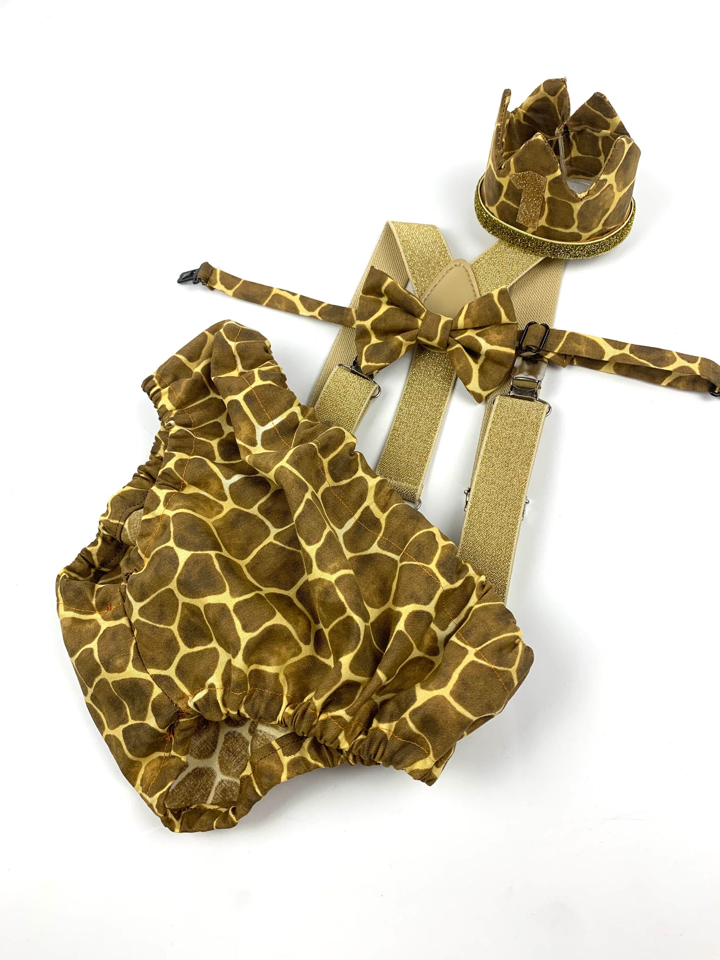 safari cake smash outfit boy, boy cake smash outfit, giraffe cake smash, jungle cake smash, safari 1st birthday boy, giraffe diaper cover