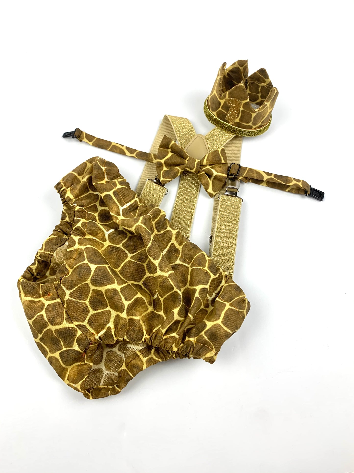 safari cake smash outfit boy, boy cake smash outfit, giraffe cake smash, jungle cake smash, safari 1st birthday boy, giraffe diaper cover