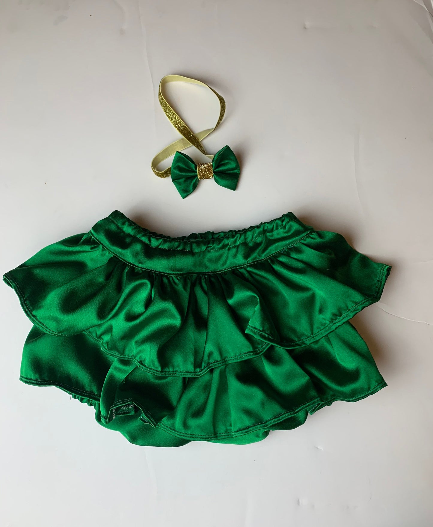 Headband bloomer set, lucky one cake smash, girl bloomer set, bow headband bloomer, emerald diaper cover, baby girl satin, bloomer girl set
