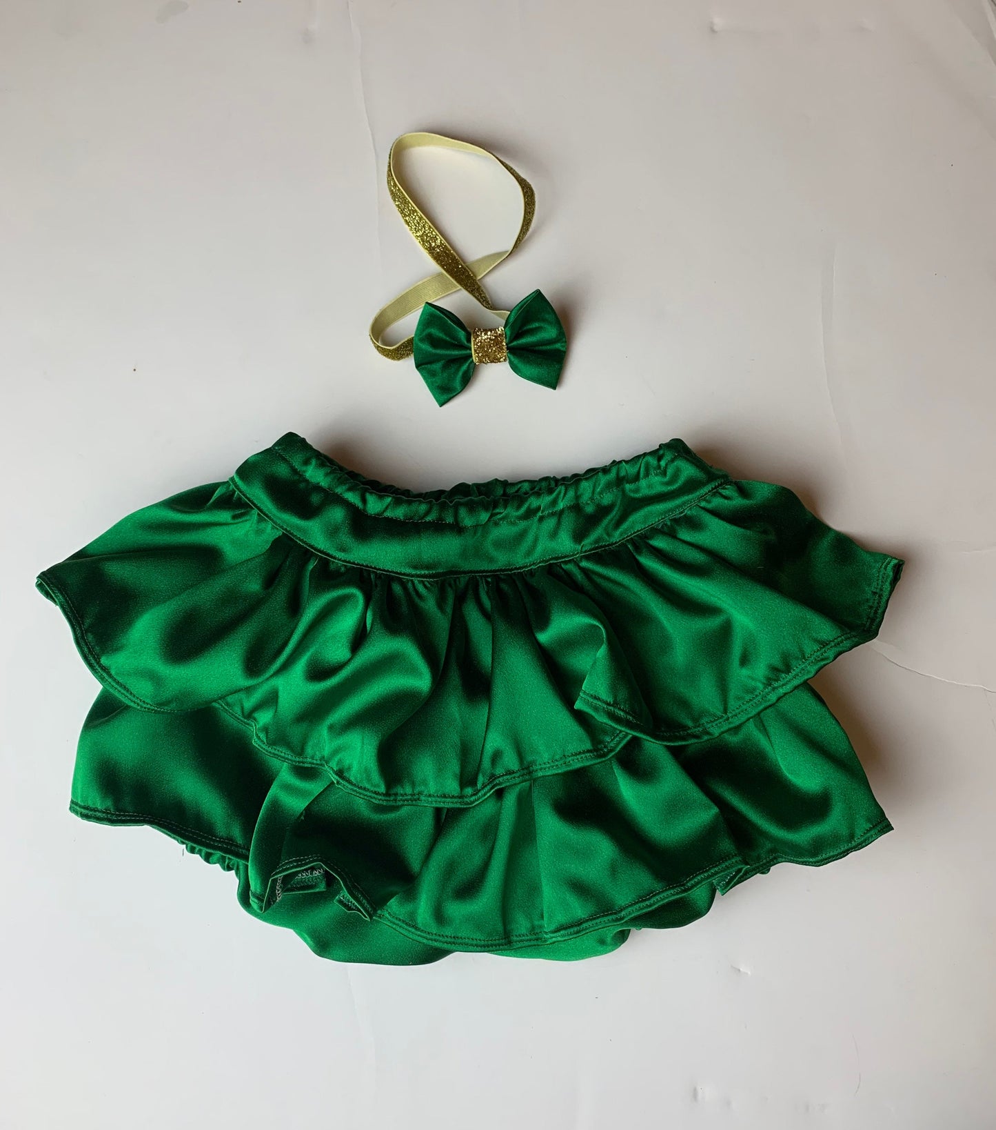 Headband bloomer set, lucky one cake smash, girl bloomer set, bow headband bloomer, emerald diaper cover, baby girl satin, bloomer girl set