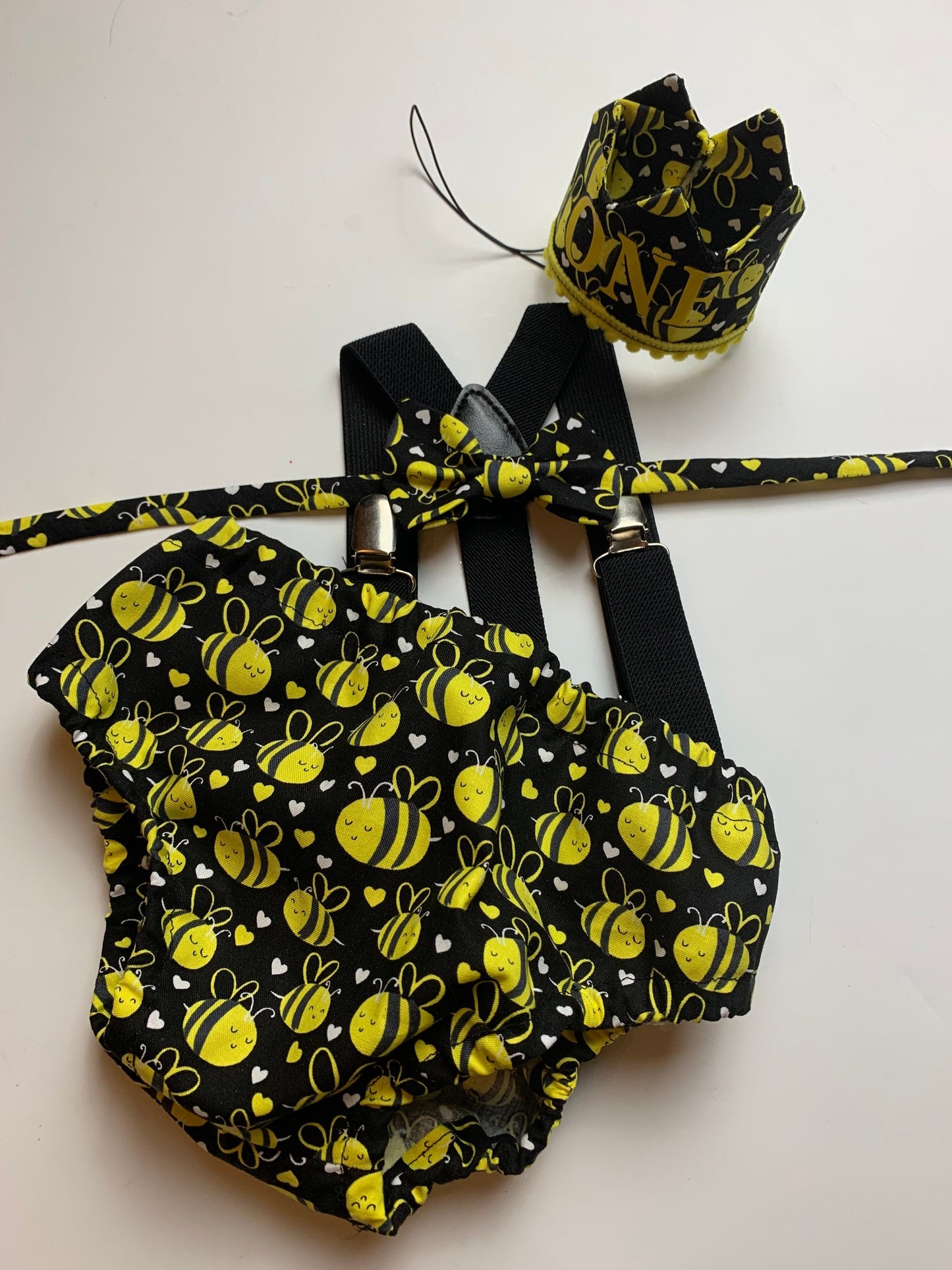 One birthday Bee theme cake, Bee black diaper cover, Boy First Birthday , bow tie yellow Diaper Cover Suspenders 1st Birthday Photoshoot