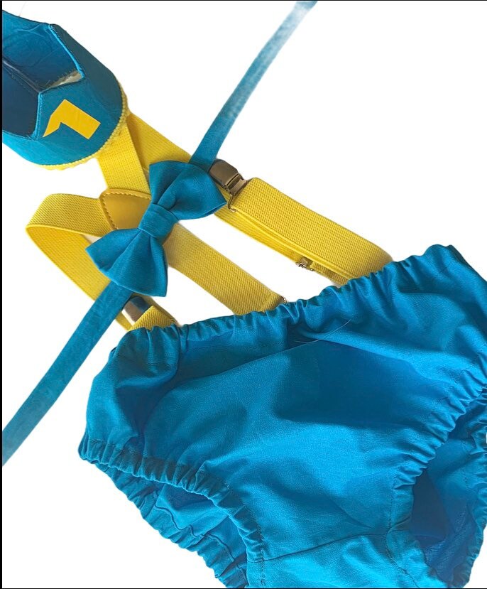 Cake Smash Outfit yellow Blue — Boys First Birthday Outfit yellow Blue — Baby Blue Bow Tie & Baby Blue Diaper Cover with yellow Suspenders