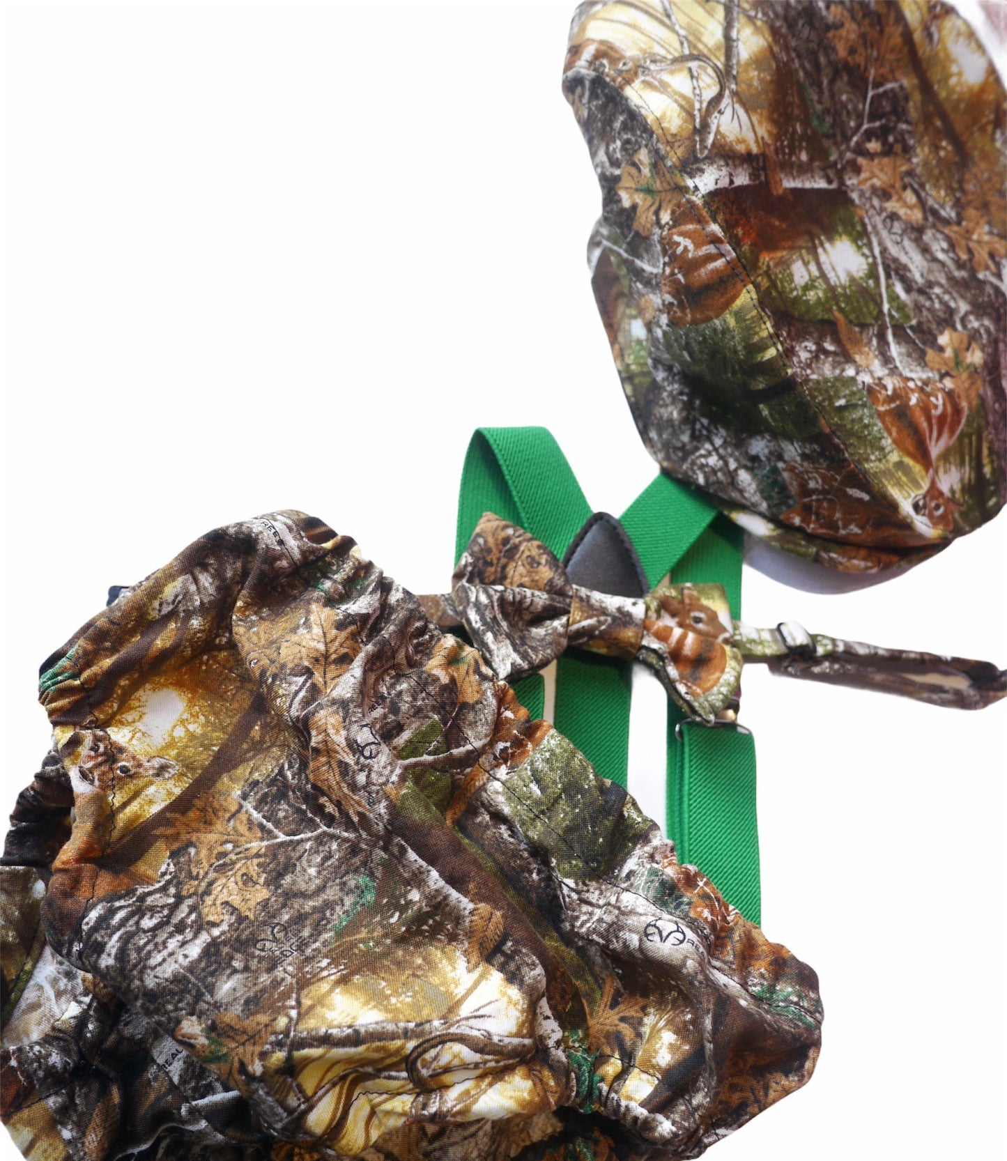 camo baby boy, camo cake smash outfit boy, camo diaper cover bow tie, camo 1st birthday outfit, boy 1st birthday outfit, camo suspenders