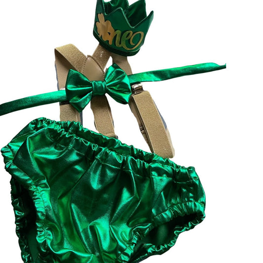 St. Patrick’s Day Cake Smash outfit for a Lucky One Birthday theme