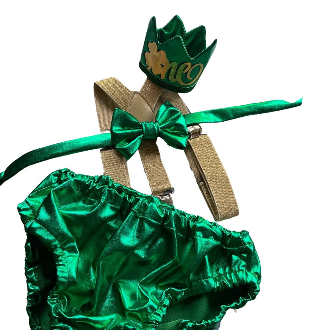 St. Patrick’s Day Cake Smash outfit for a Lucky One Birthday theme