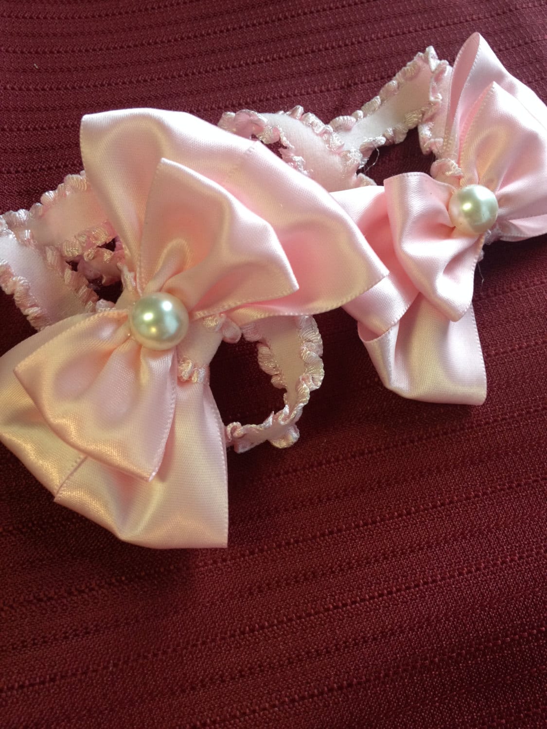 Triple bow baby headband, pink bow baby headband, Valentine baby headband, pink headband, pearl baby headband, newborn headband, photo baby